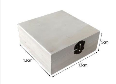 Κουτί ξύλινο με κούμπωμα 13x13x5cm